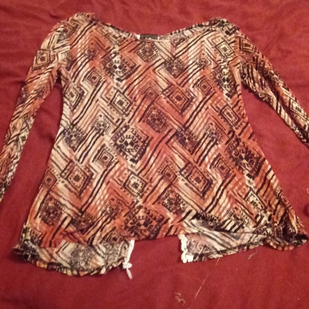 Thin daytrip shirt
